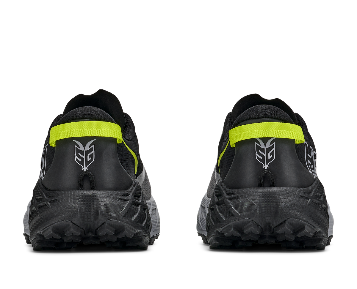 HOKA Men's Speedgoat 7 Running Shoes