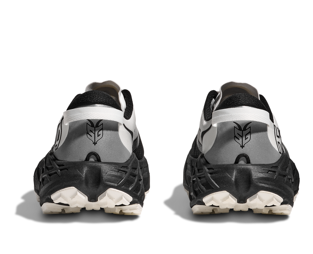 HOKA Men's Speedgoat 7 Running Shoes