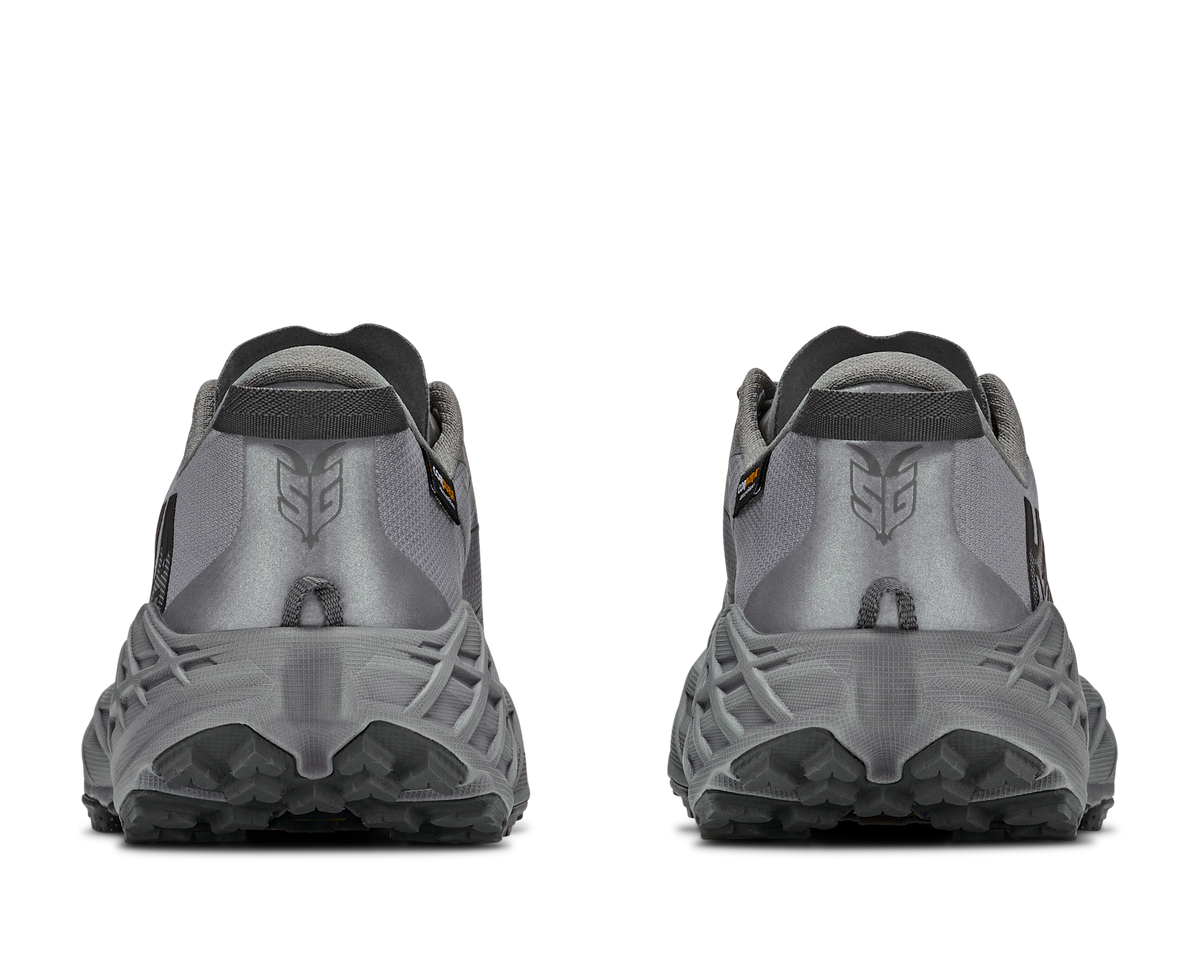 HOKA Men's Speedgoat 7 GTX Shoes